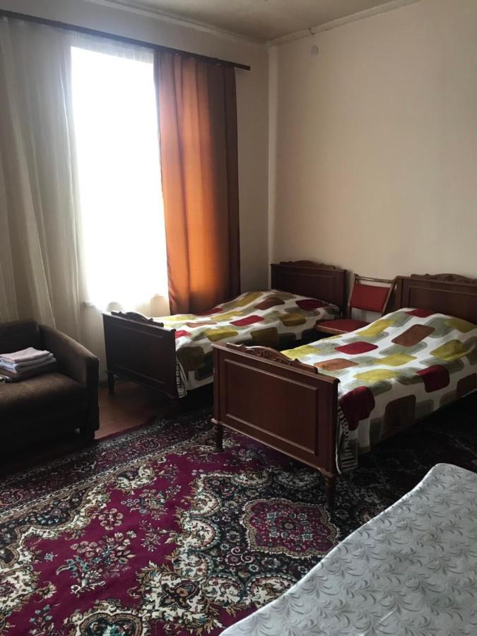 L&A Guest House Goris Exteriér fotografie